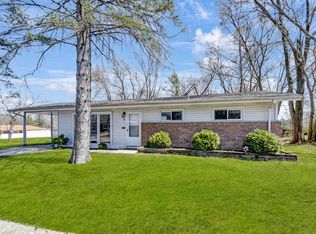 435 Tomahawk St, Park Forest, IL 60466