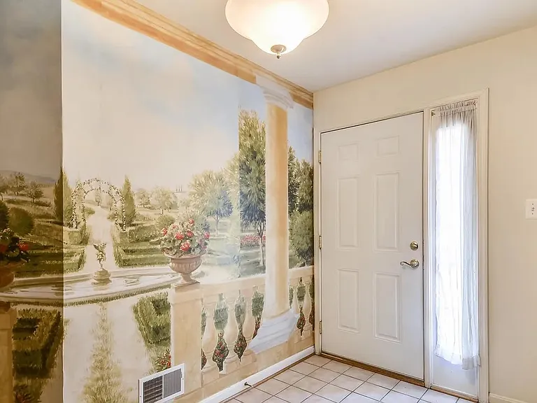 8202 Ironclad Ct — Photo 2