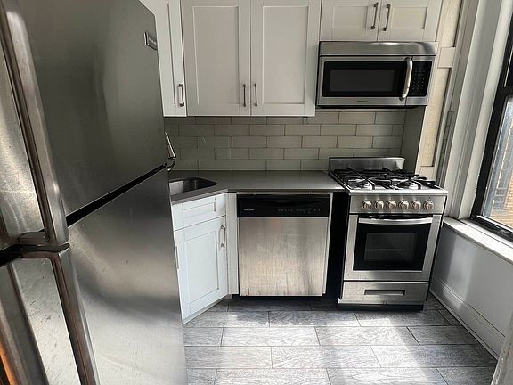 2nd image of 2521 31st Ave APT D35