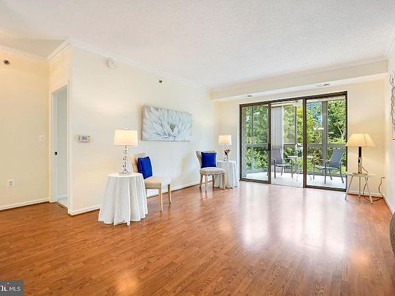 3rd image of 2901 S Leisure World Blvd Unit 420