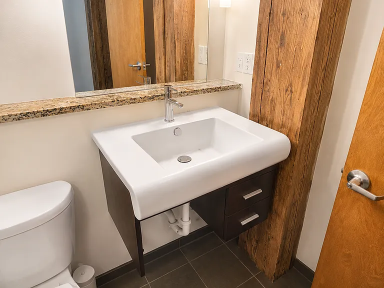 98 S 15th St #210 — Photo 10