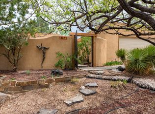 2604 Nakomis Dr NE, Albuquerque, NM 87112
