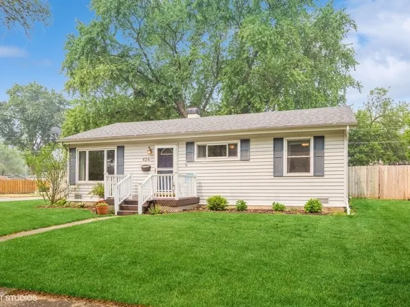 426 N 3rd Ave, Villa Park, IL 60181