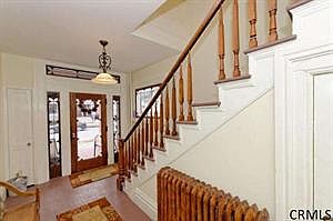 5th image of 121 Circular St