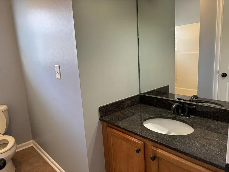 108 Georgetown Blvd — Photo 9