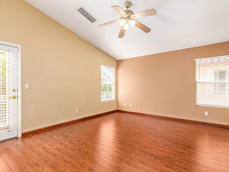 1477 Rancho Ridge Dr — Photo 17