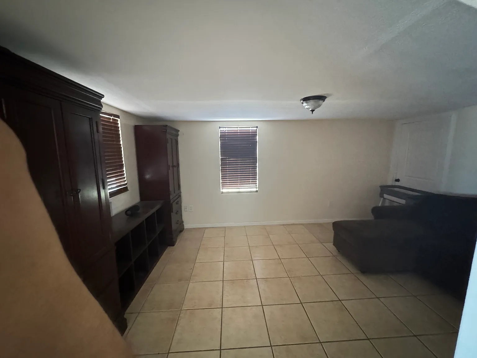 3 bed, $1,200 — Photo 3