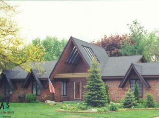 35251 Oakland St, Farmington, MI 48335