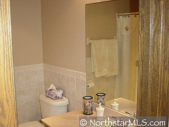 5th image of 15062 Hastings St NE