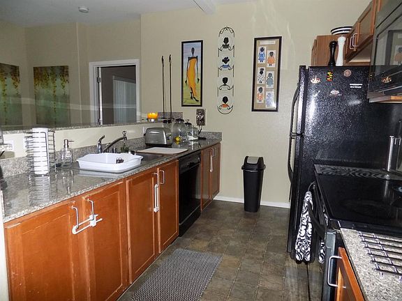 4th image of 4200 E Commerce Way #1013