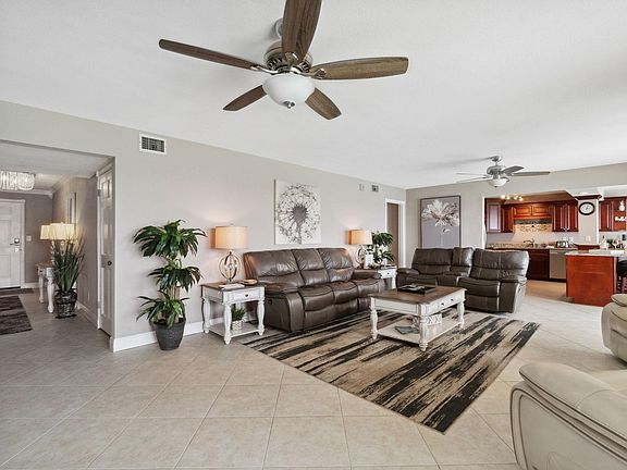 5th image of 5801 Thomas Dr Unit 1407