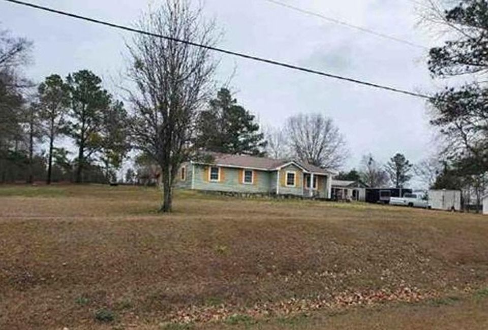 2nd image of 279 McCain Ln