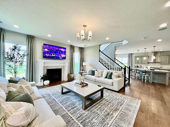 2nd image of 614 Bellasera Dr