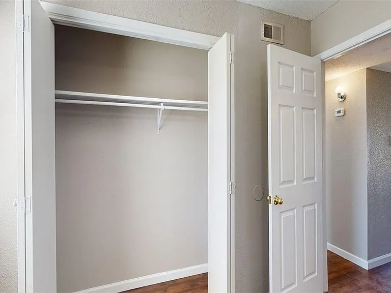 806 Oran Cir #A — Photo 17