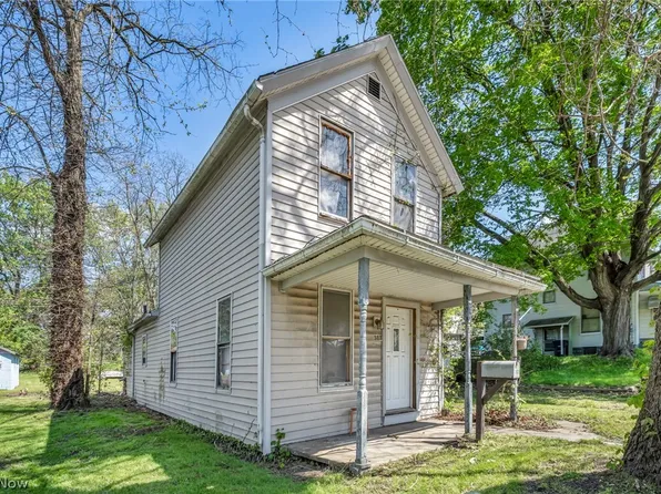 383 N Arlington St, Akron, OH 44305