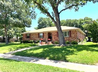 8494 Swift Ave, Dallas, TX 75228