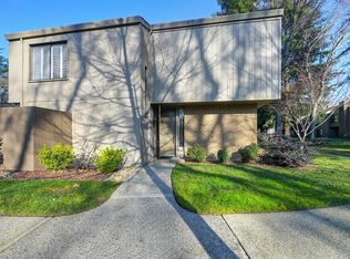 1182 Vanderbilt Way, Sacramento, CA 95825
