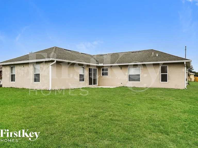 662 SW Sandbar Ter — Photo 16