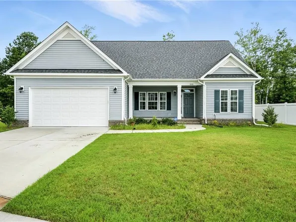 1018 Pernell Ln, Chesapeake, VA 23322