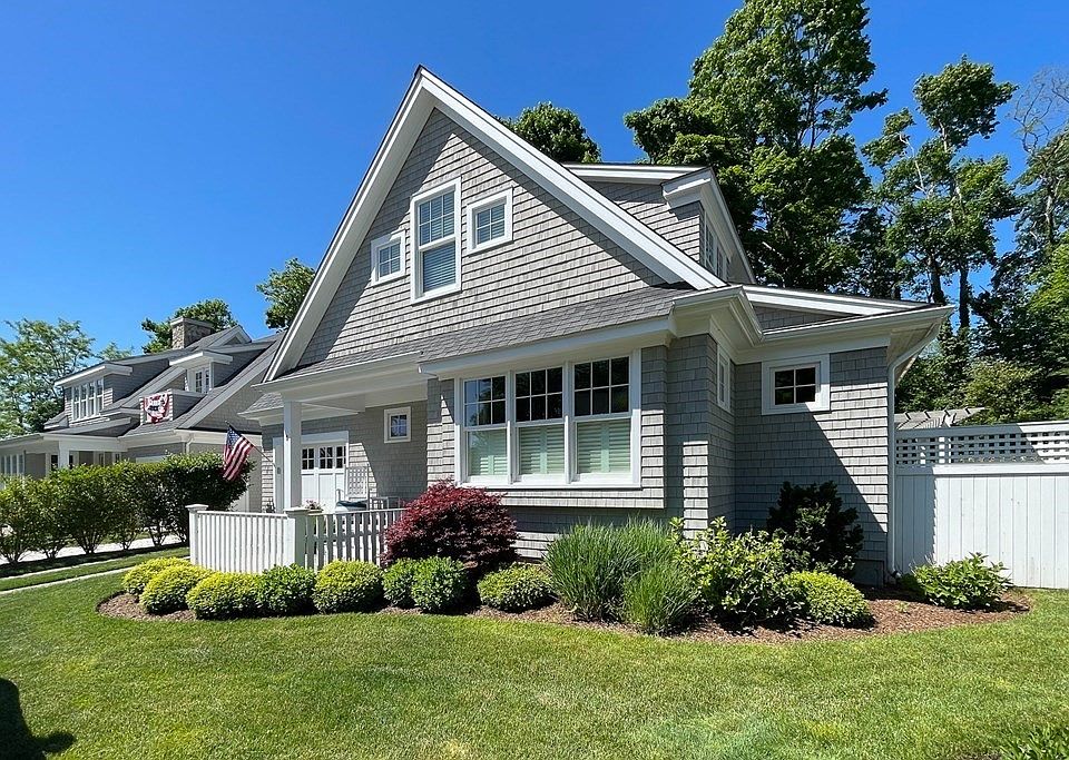 1st image of 597 W Falmouth Hwy #9
