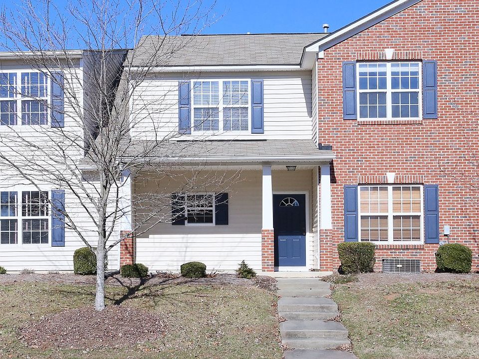 1st image of 208 Basset Hall Dr