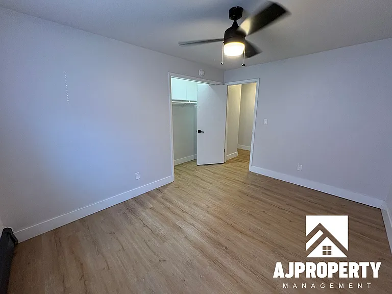 215 S Menlo Ave #2 — Photo 7