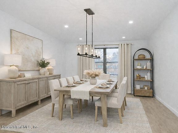 5th image of 1160 Richmond Rd APT 4G