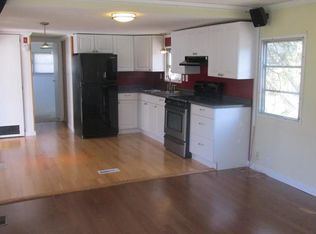 1 D St, Merrimac, MA 01860