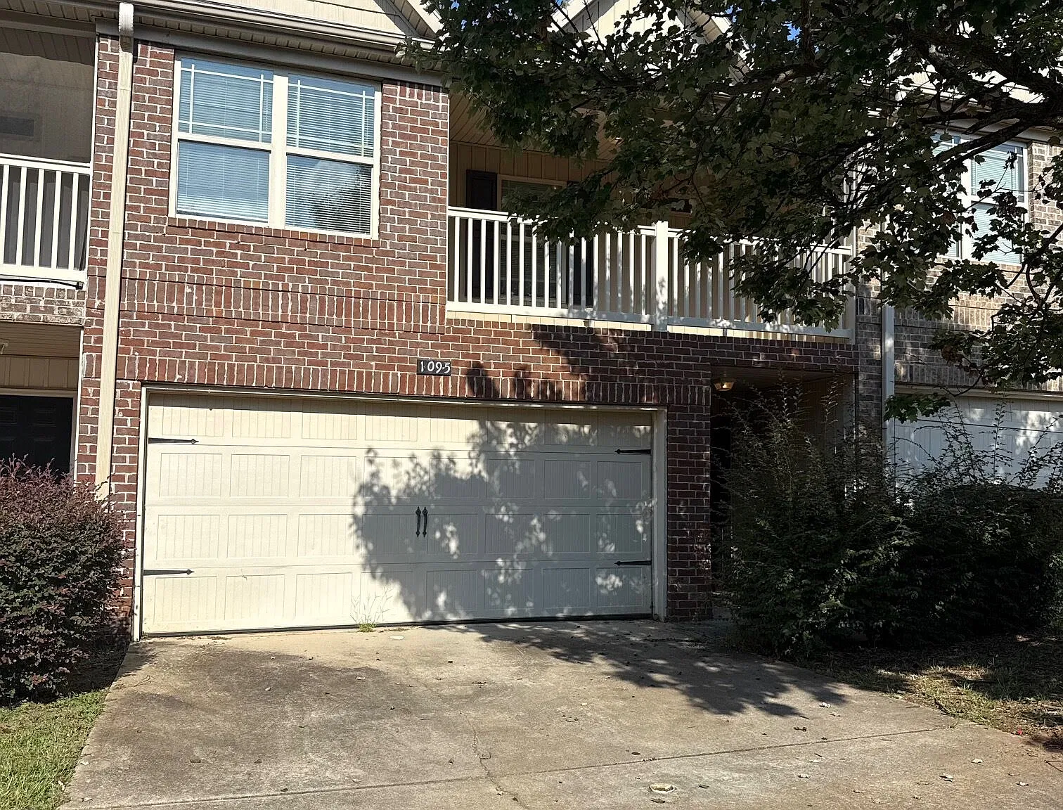 3 bed, 2.5 bath, 1704 sqft, $1,750 — Photo 1