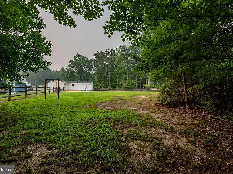 45170 Settlers Ln — Photo 37