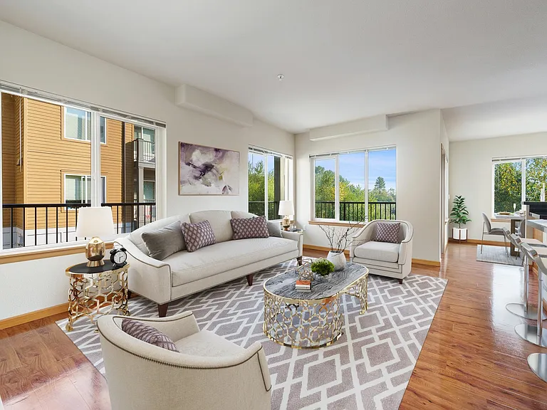 Shangri La Apartments — Photo 1