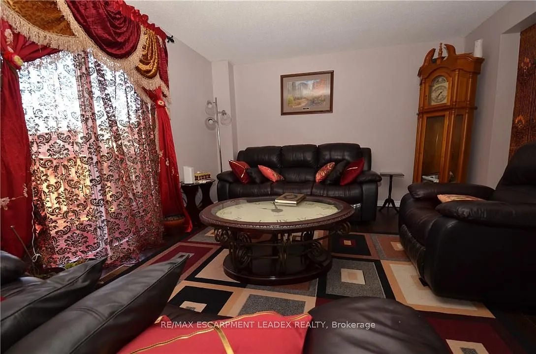 2 bed, $2,100 — Photo 4