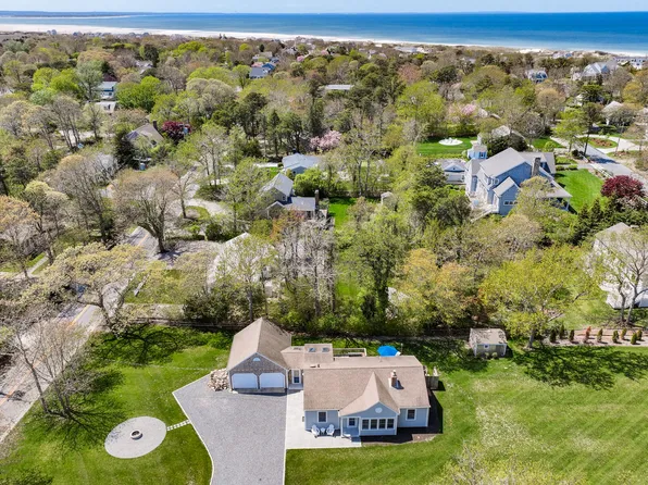 3 Hippogriffe Road, Dennis, MA 02638