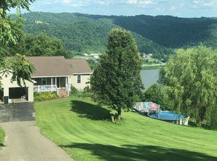 53102 Country Blvd, Clarington, OH 43915
