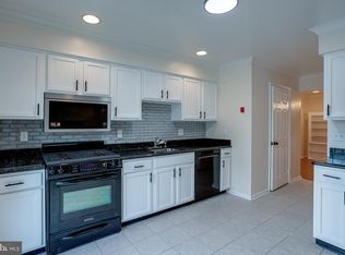 2208 Saxony Dr, Mount Laurel, NJ 08054