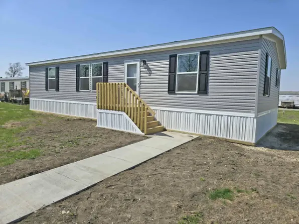 415 NW Poplar Ave #19W, Earlham, IA 50072