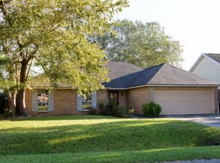 107 Pleasant View Dr, Lafayette, LA 70503