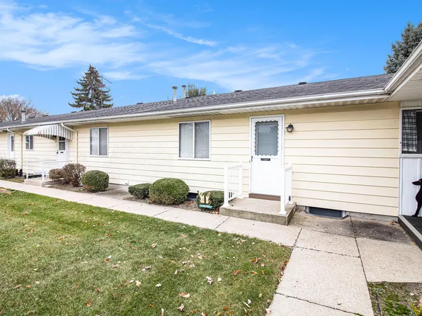 5953 Leisure South Dr SE, Kentwood, MI 49548