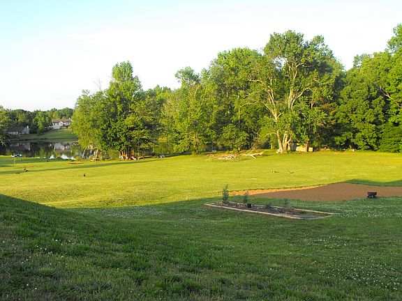 towards lake, garden and ber