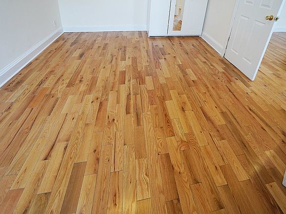 5th image of 24-03 41st Ave #22
