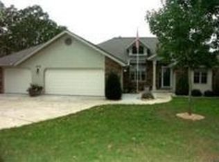 420 Santana Cir, Reeds Spring, MO 65737