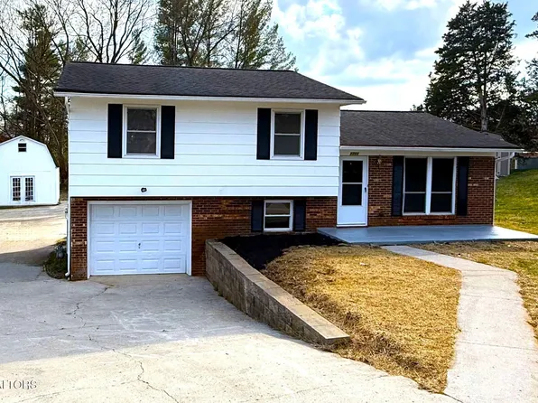 7711 Carraway Cir, Knoxville, TN 37938