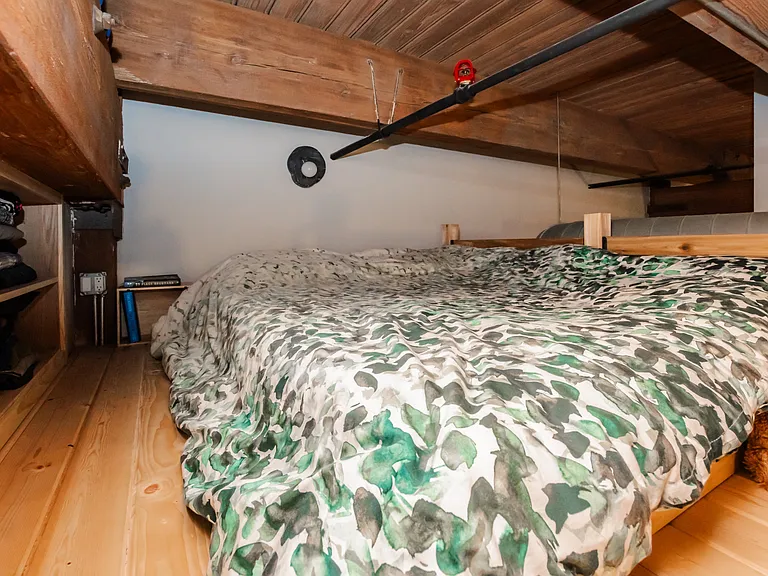 2nd sleeping area