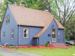 105 College Ave, Prophetstown, IL 61277