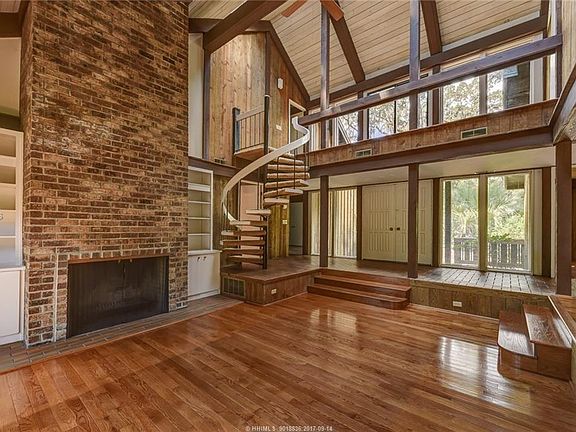 5th image of 26 Turnberry Ln