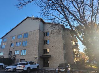 4530 W 93rd St APT 2B, Oak Lawn, IL 60453