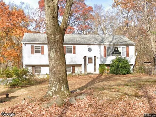 7 Deborah Ln, Colchester, CT 06415