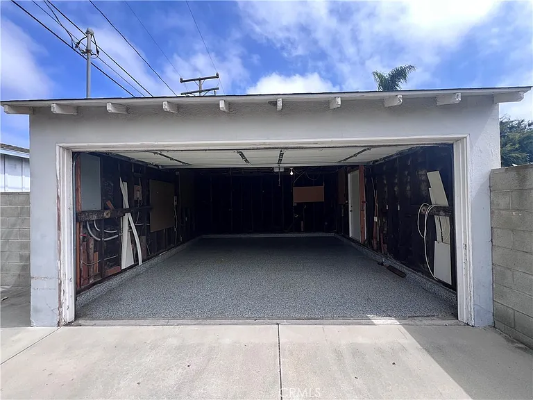 701 Center St — Photo 17