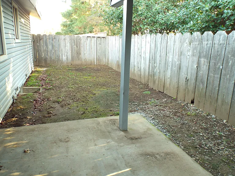 0665 - 965 Cyndi Cir — Photo 4