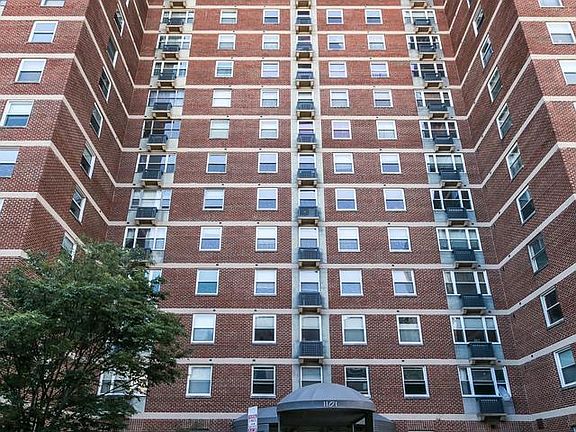 3rd image of 1101 Saint Paul St Unit 2206
